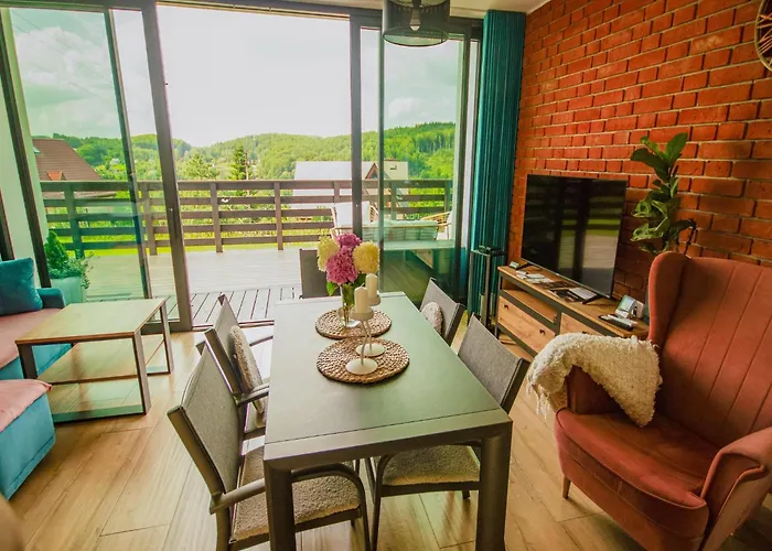 A Comfortable House In Kashubia For 7 People ゴウビエ